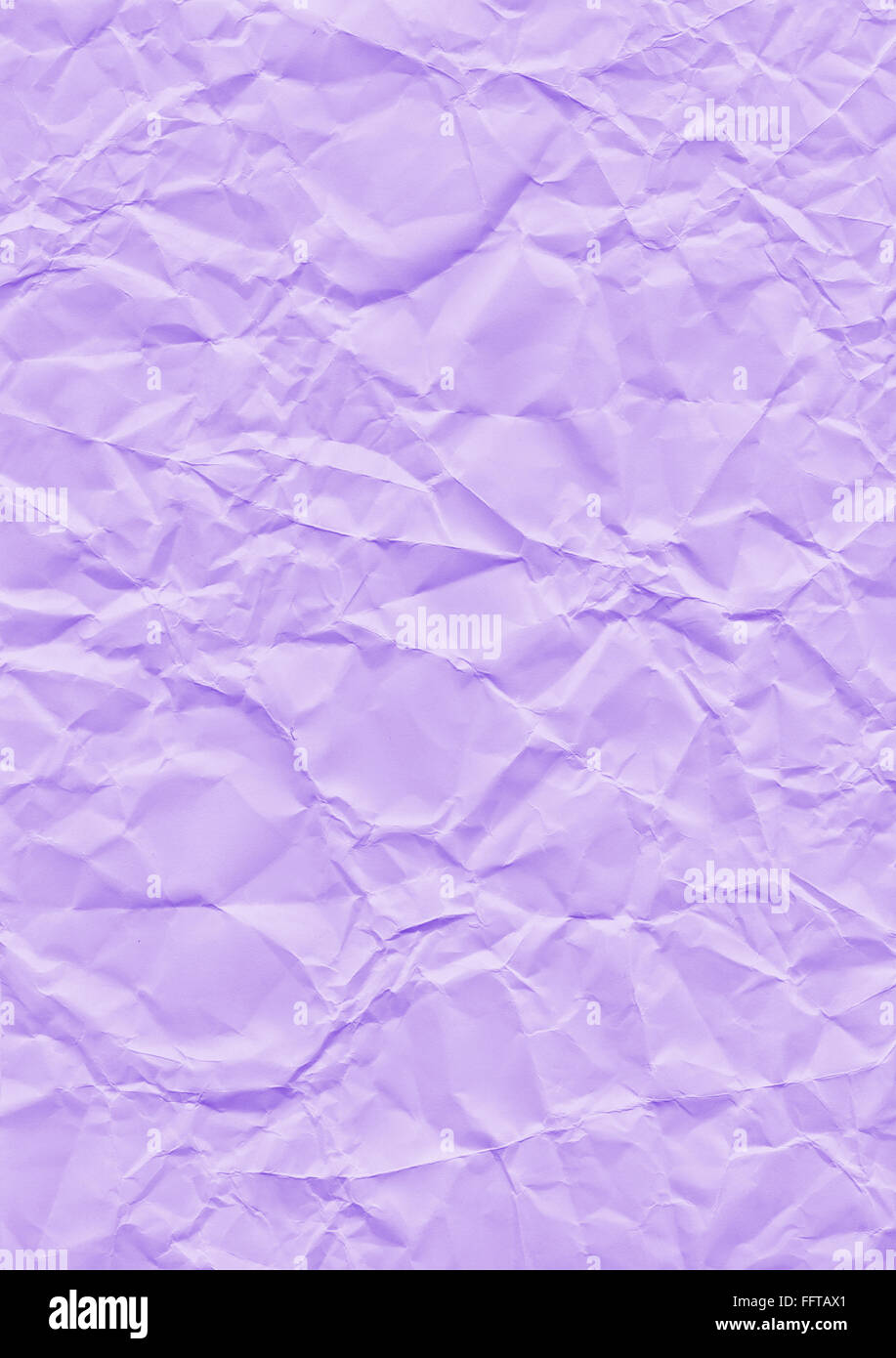 Tejedora Hintergrund lila Papier geknickt Knicke knicken zerknittert Knautsch zerknautscht kaputt gefaltet falten faltig Textur S Foto de stock