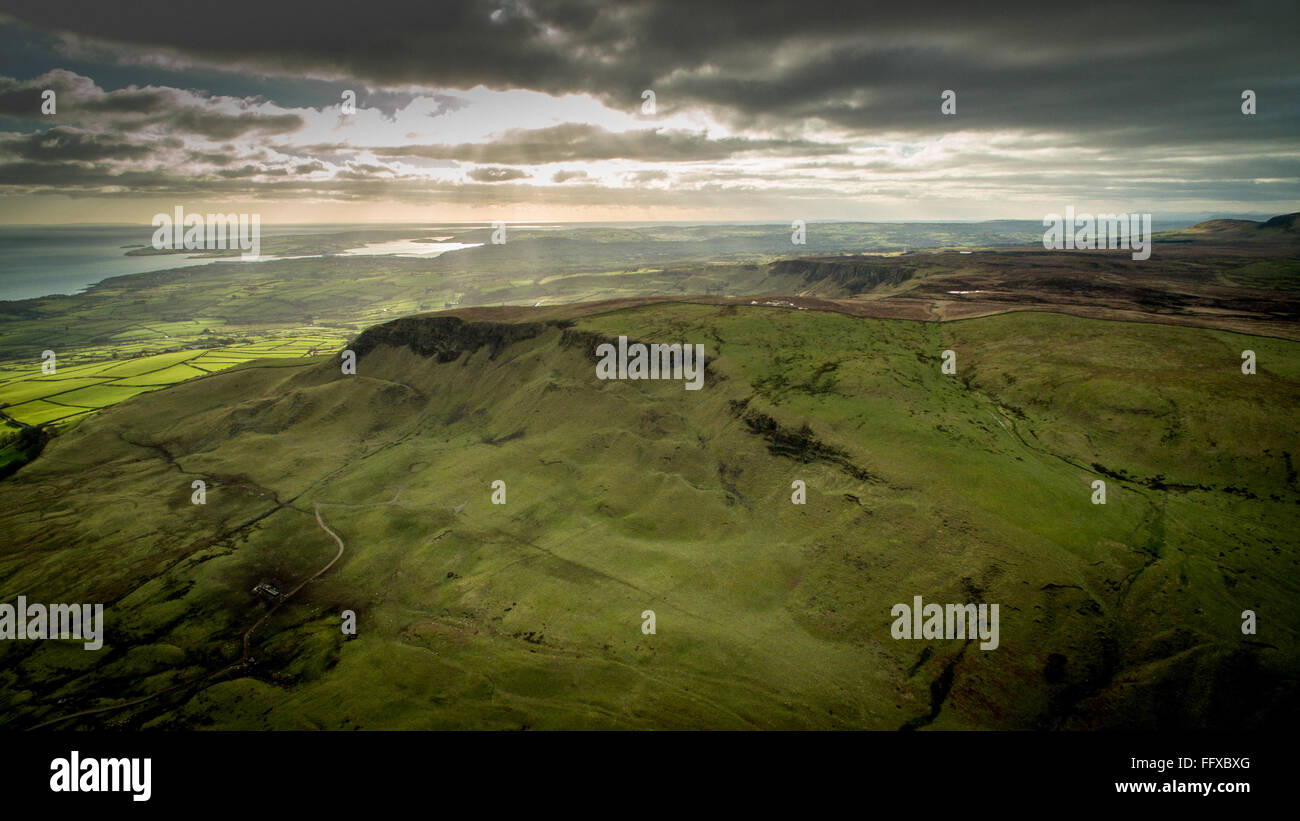Las fotografías aéreas de Juego de Tronos ubicación del rodaje. Westeros - Cairncastle, Condado de Antrim, Irlanda del Norte Foto de stock