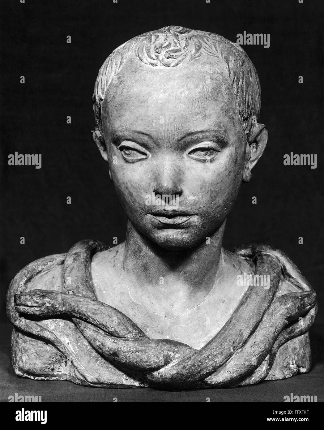 DONATELLO: busto. /NBust de un joven, atribuido a Donatello, del siglo XV. Foto de stock