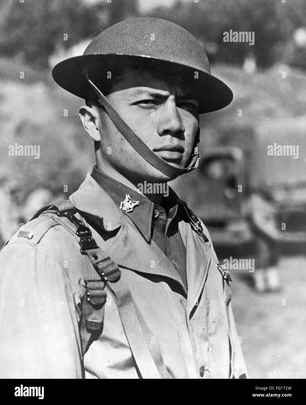Ayudante médico de aire del Ejército de Estados Unidos, en 1943. /NPortrait del Teniente Roberto Lim, de las Islas Filipinas, sirviendo en el ejército de los Estados Unidos Air Corps. Fotografía de 1943. Foto de stock