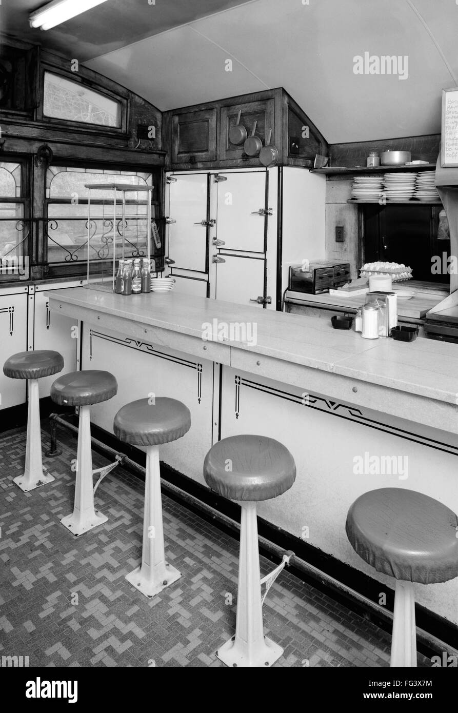MASSACHUSETTS: Diner, 1988. /NBob's Diner Yankee en Charlton, Massachusetts. Fotografía, 1988. Foto de stock