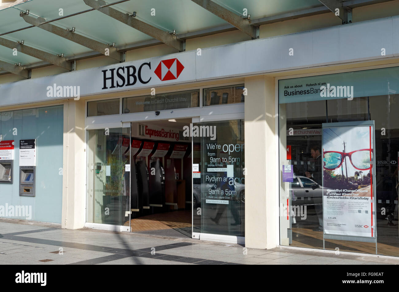 El Banco HSBC, el centro de la ciudad de Cardiff en Gales. Foto de stock