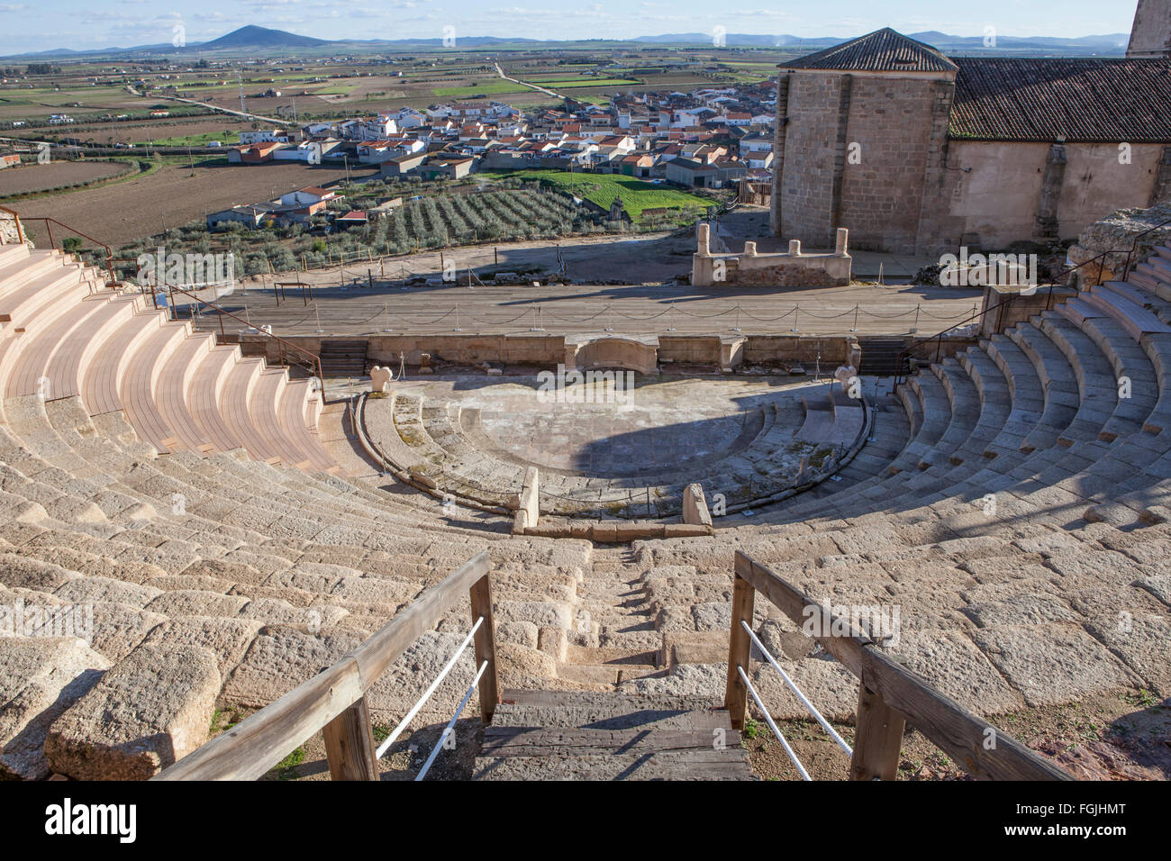 El teatro romano de Medellín, España. Alta Vista desde la tribuna a la etapa Foto de stock