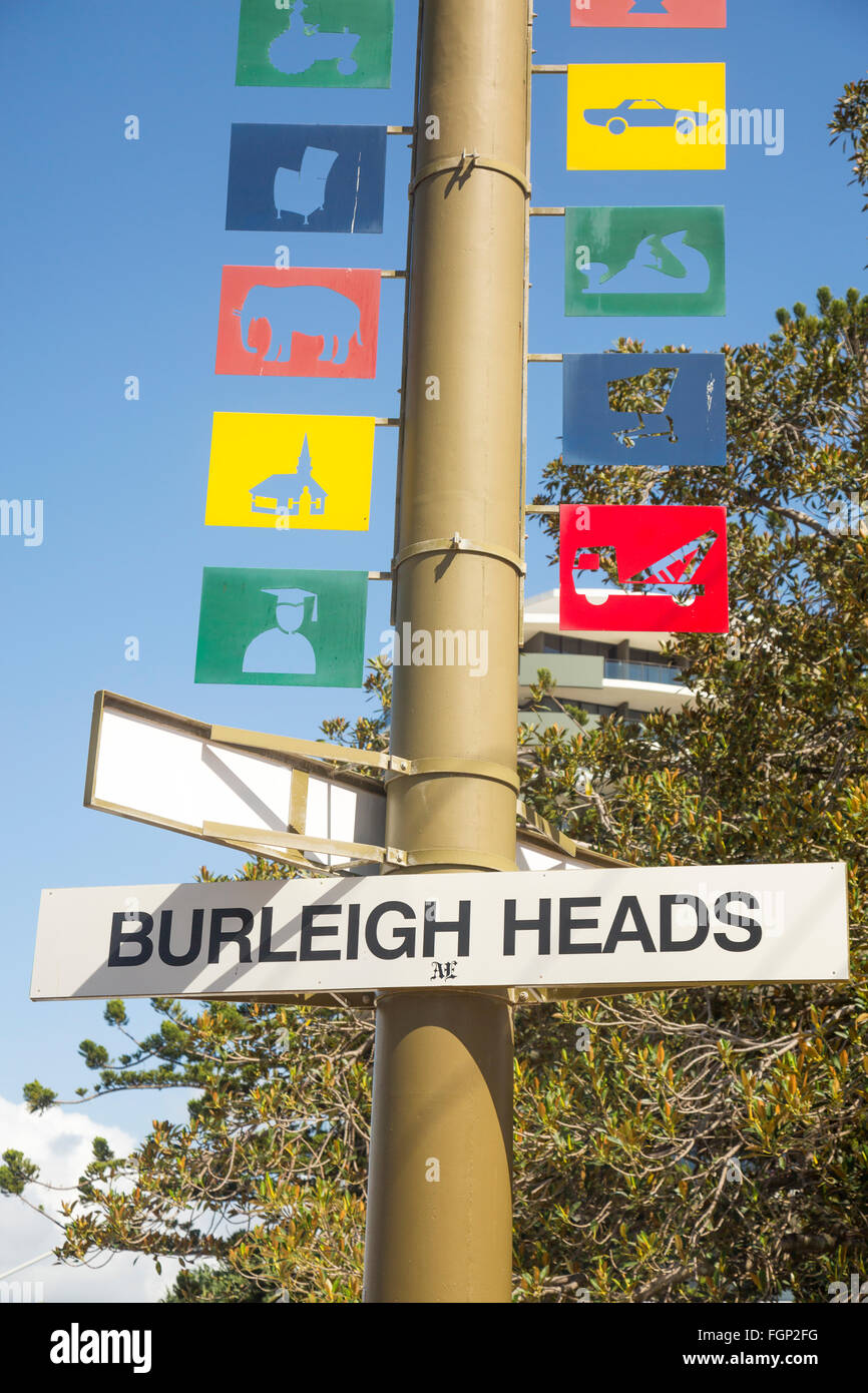 Calle signo de Burleigh Heads en esta localidad de la Costa de Oro en Queensland, Australia Foto de stock