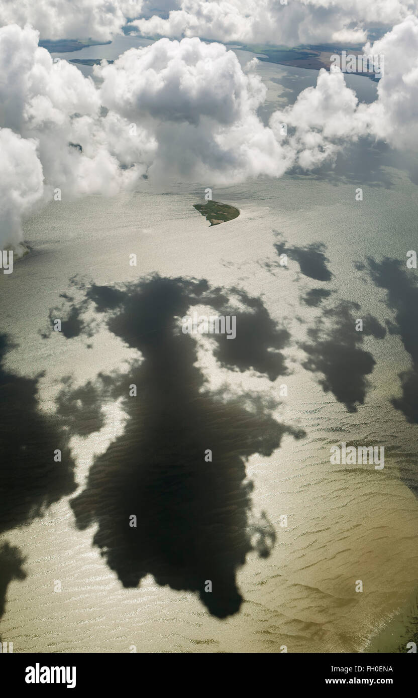 Vista aérea de la nube, sombras, nubes, Klausdorf, Rügen, Mecklemburgo-Pomerania Occidental, Alemania, Mar Báltico, Europa, vista aérea, Foto de stock