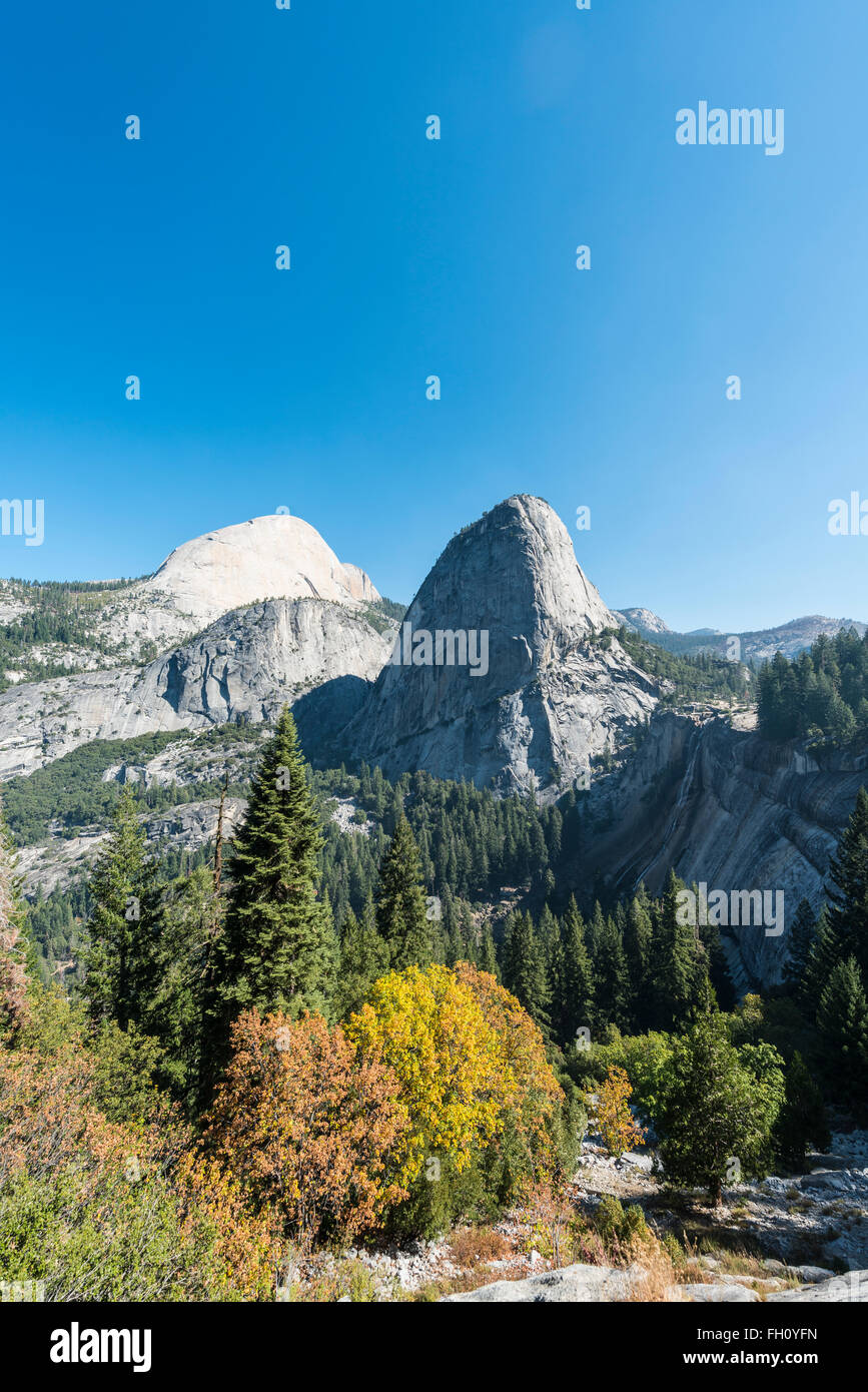 Libertad Cap, el Parque Nacional Yosemite, California, EE.UU., América del Norte Foto de stock