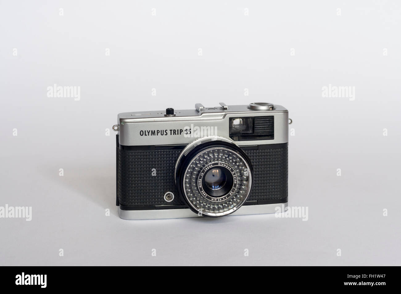 Una Olympus Trip 35 compacta cámara de cine. Foto de stock