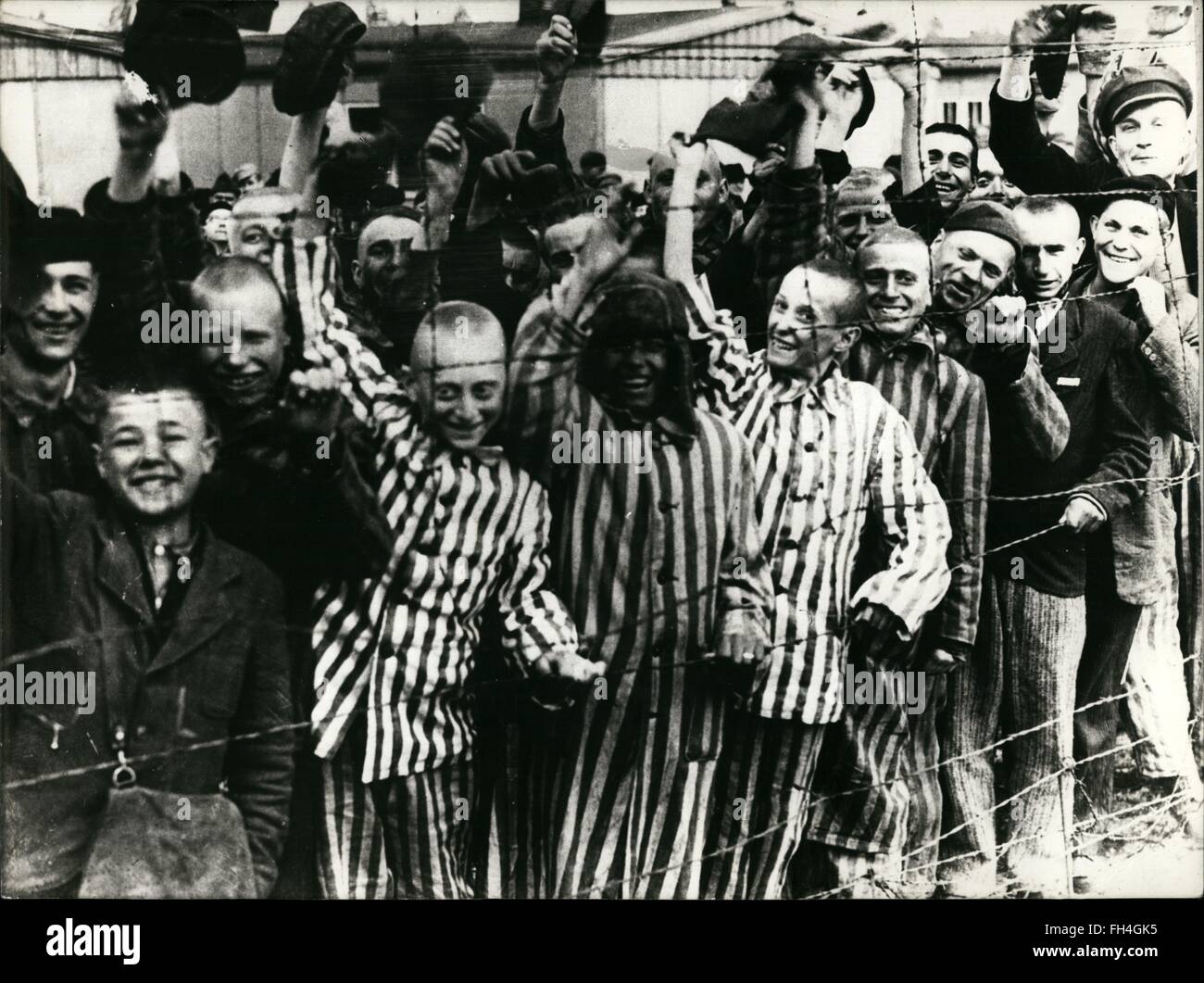 1941 - el pueblo judío en Auschwitz. El campo de concentración de Auschwitz  era una red alemana de los campos de concentración nazis y los campos de  exterminio construido y operado por