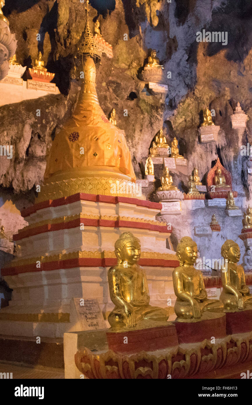 Algunas de las 8.000 imágenes de Buda en Shwe Umin Cueva Pindaya Caves, Myanmar Foto de stock