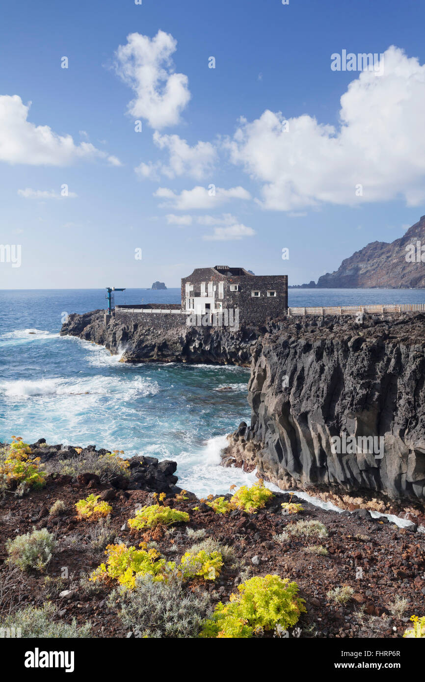 Hotel Punta Grande sobre un acantilado, las puntas, El Golfo, El Hierro,  Islas Canarias, España Fotografía de stock - Alamy