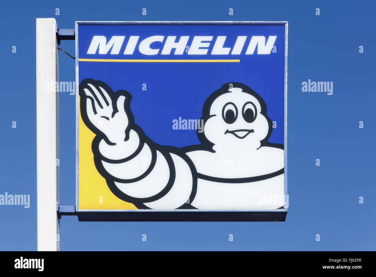 Logotipo de Michelin en un poste Foto de stock