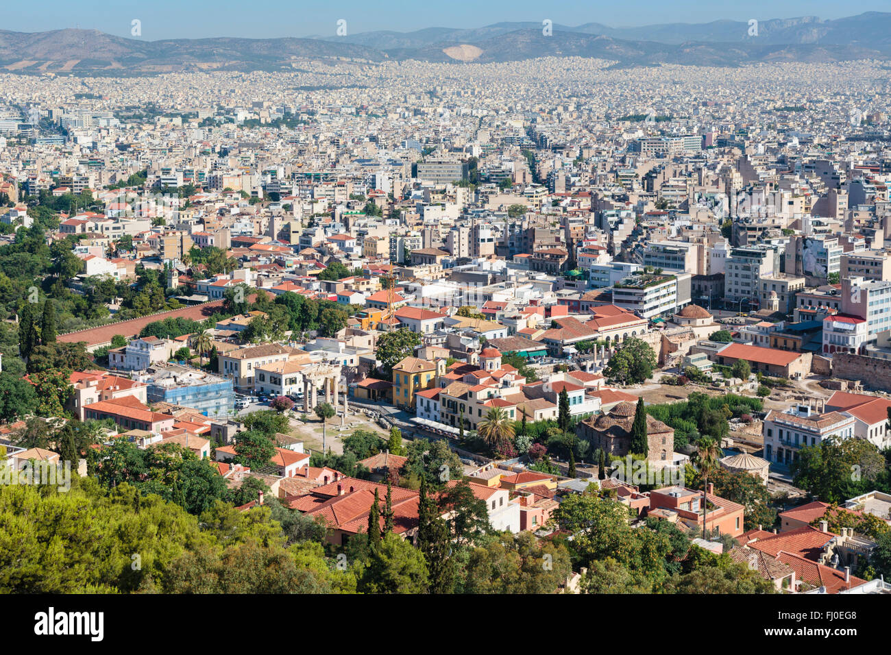 Atenas, Attica, Grecia. Vistas de Atenas desde la Acrópolis. Foto de stock