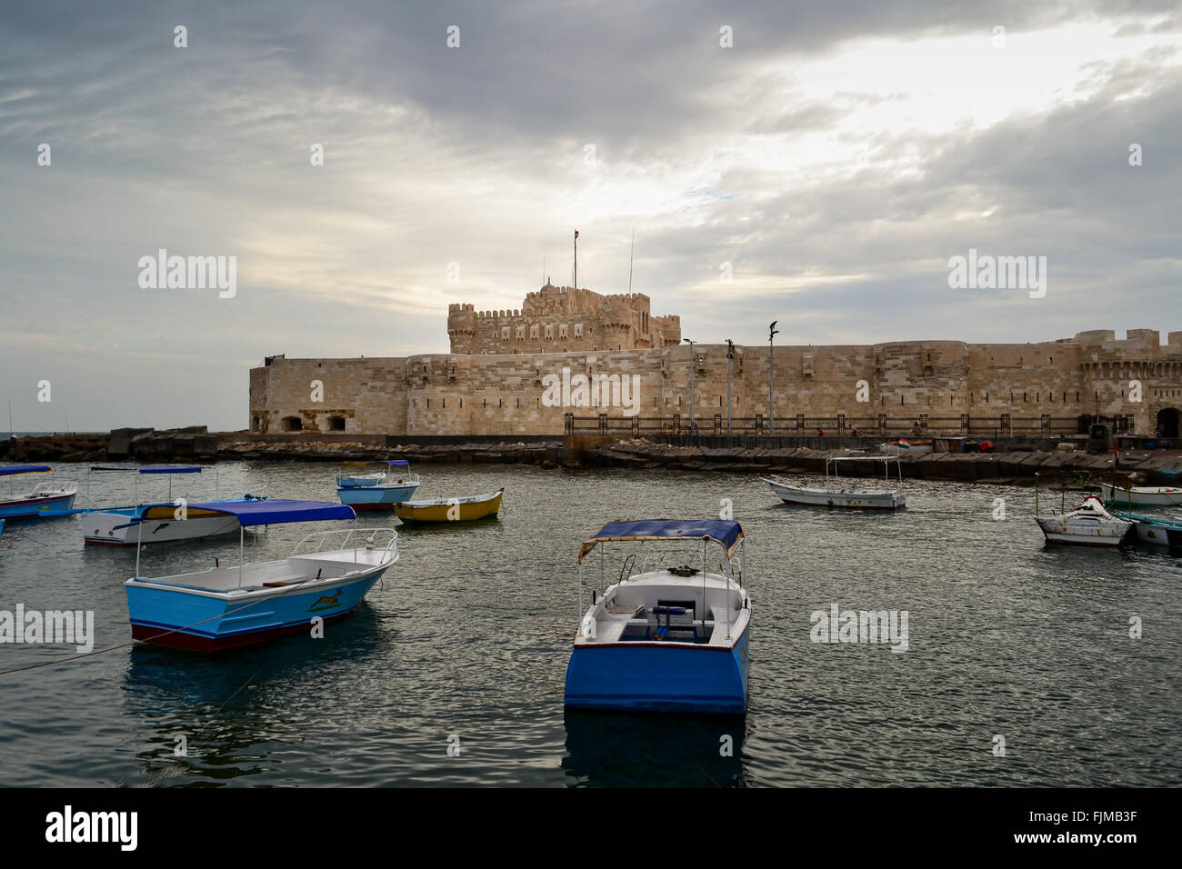 Castillo de Qaitbay, en Alejandría, Egipto. Un 15thcentury fortaleza