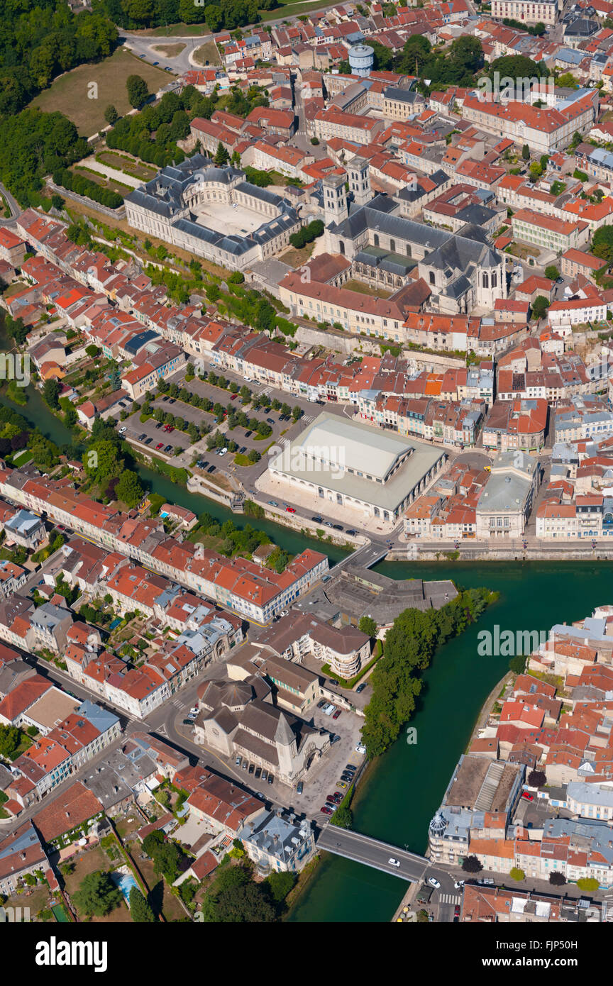 Meuse (55), ville de Verdún, (vue aerienne) // Francia, Mosa (55), ciudad de Verdun, (Vista aérea) Foto de stock