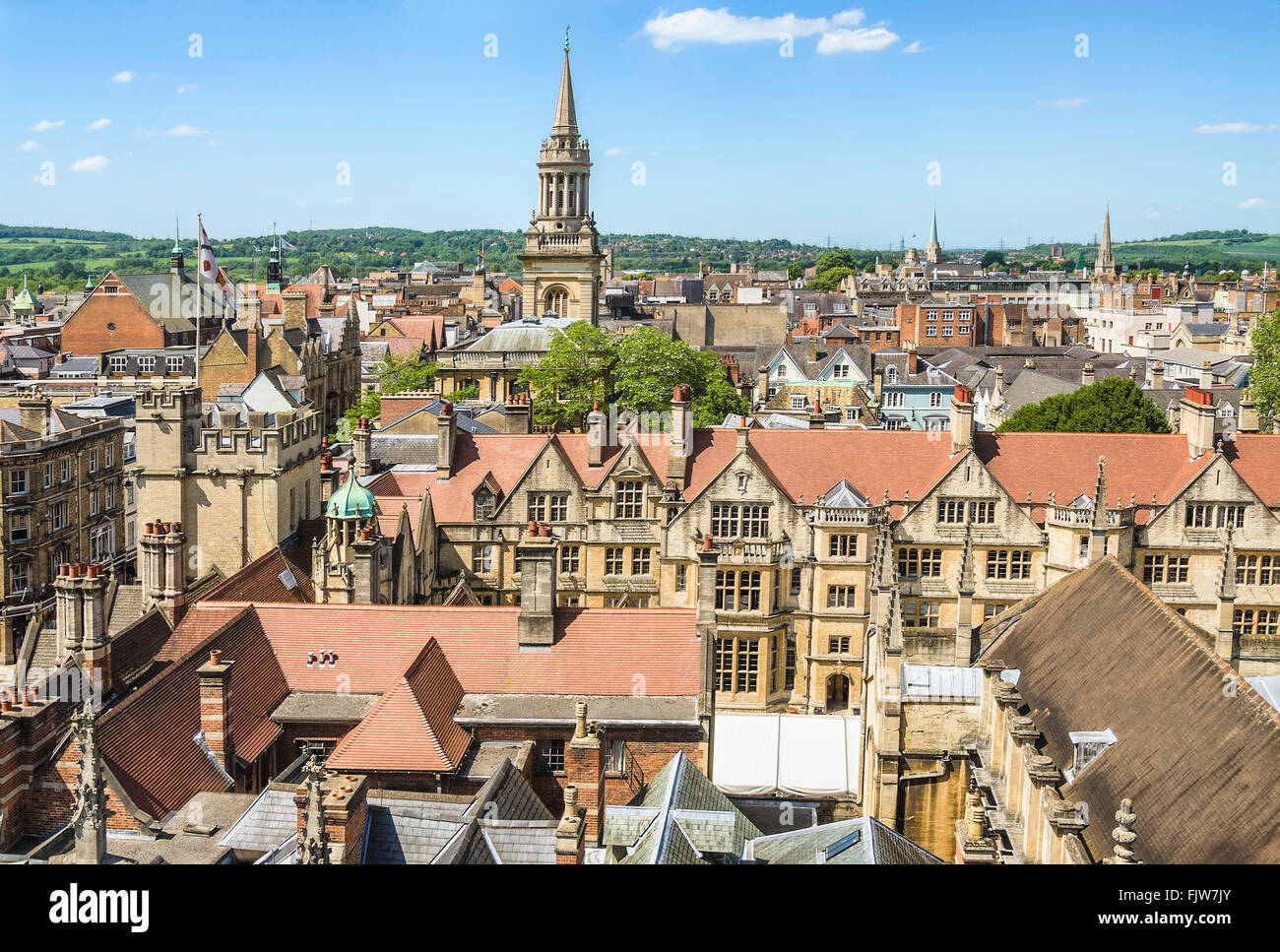 Vista de la ciudad sobre el horizonte medieval de Oxford Inglaterra Foto de stock