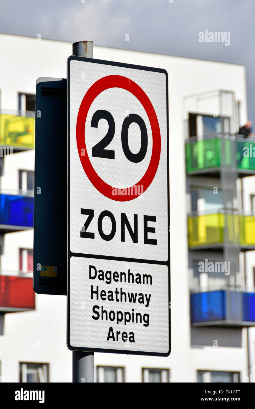 Heathway Dagenham Dagenham London Borough Of Barking Y Dagenham Greater London England Reino Unido Fotografia De Stock Alamy Heathway Dagenham Dagenham London Borough Of Barking Y Dagenham Greater London England Reino Unido Fotografia De Stock Alamy