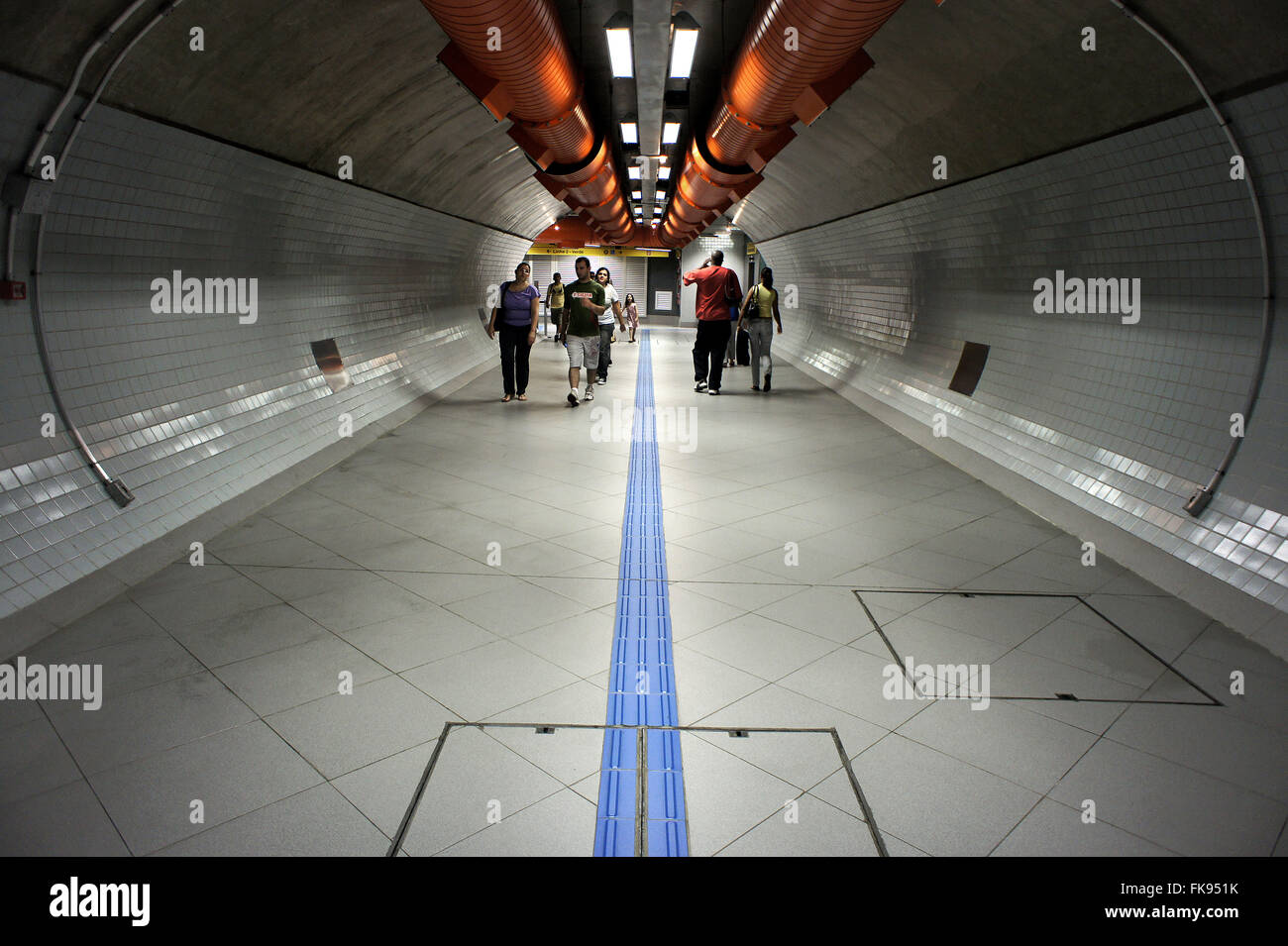 Traslados - paso entre las estaciones de consuelo y Metro Paulista Foto de stock