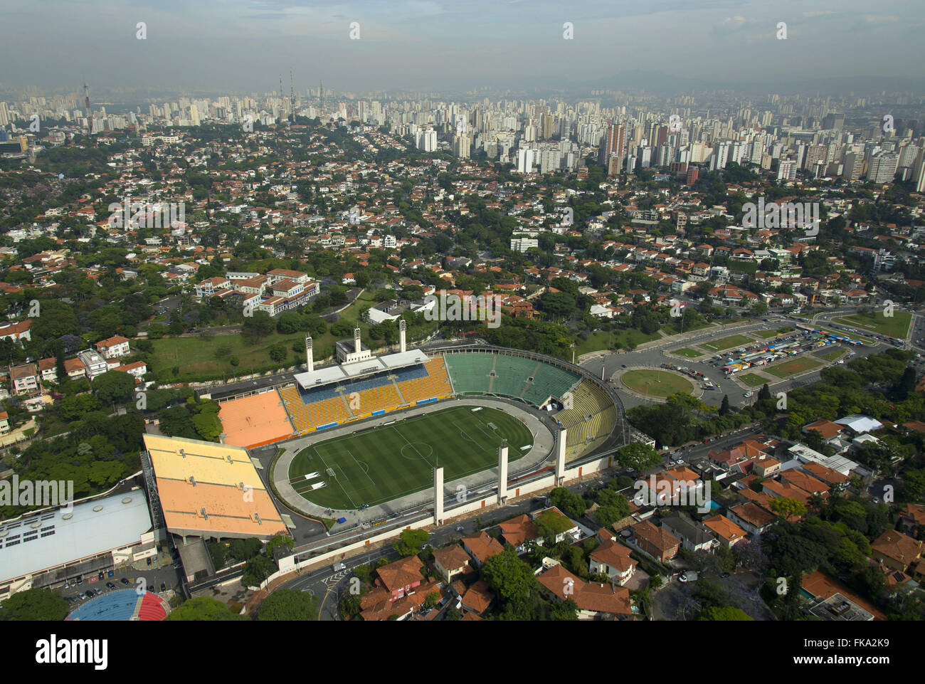 Vista aérea de el Estadio Municipal Paulo Machado de Carvalho, conocido como Pacaembu Fotografía Vista aérea de el Estadio Municipal Paulo Machado de Carvalho, conocido como Pacaembu Fotografía