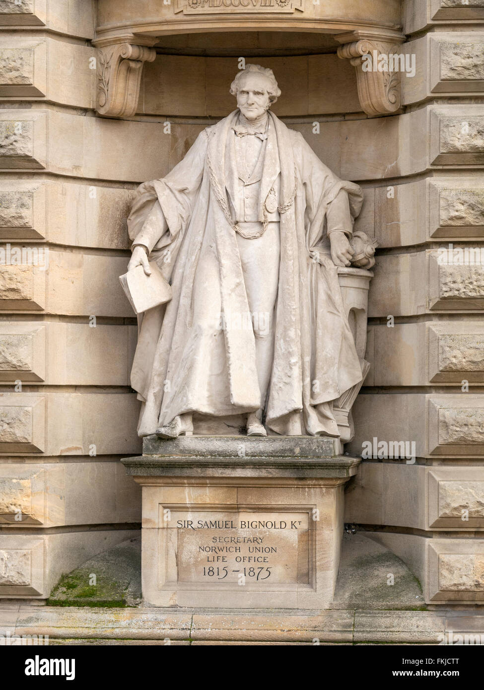 Estatua de Sir Samuel Bignold fuera de Surrey House, Norwich Norfolk England Reino Unido. Foto de stock