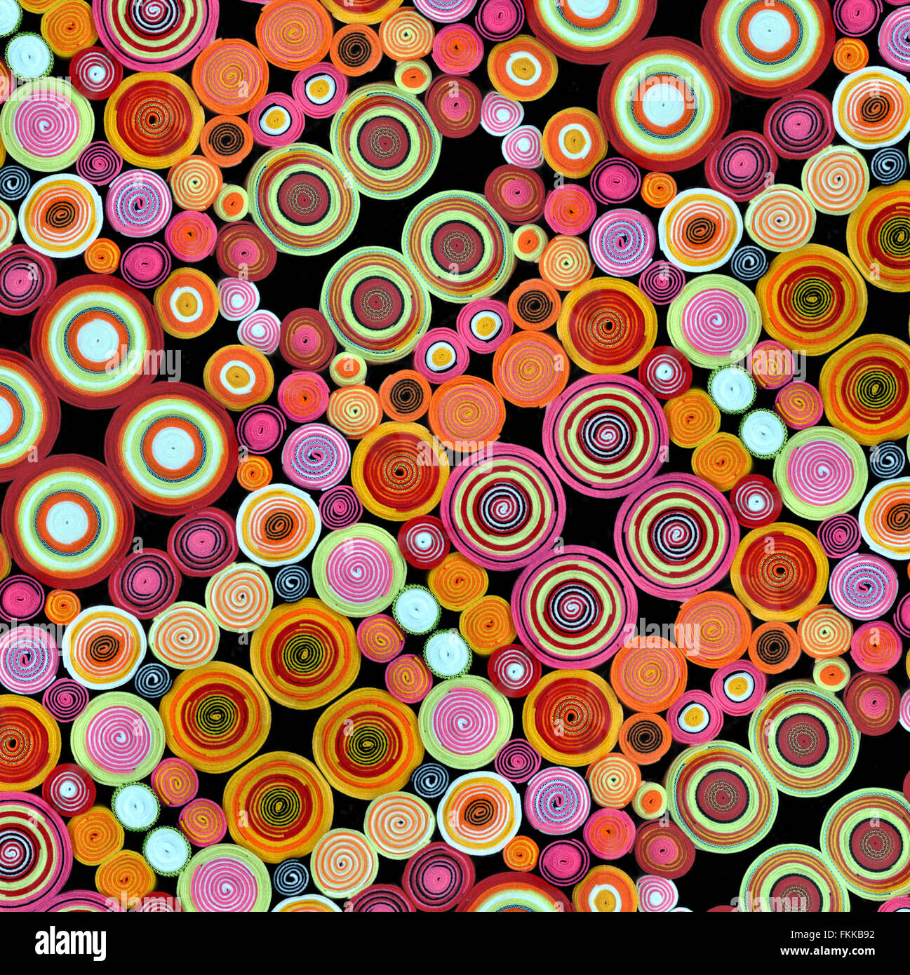 Fondo de colores hechas de rollos de tela Fotografía de stock - Alamy