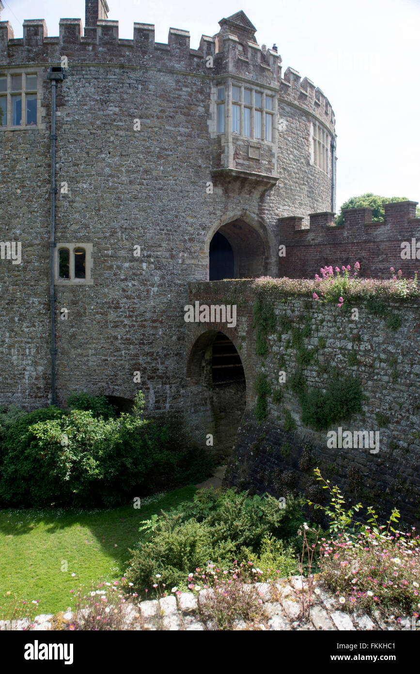 Una vista de Walmer Castle and Gardens, un día soleado en la artillería costera fort. Foto de stock