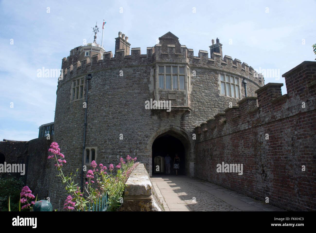 Una vista de Walmer Castle and Gardens, un día soleado en la artillería costera fort. Foto de stock