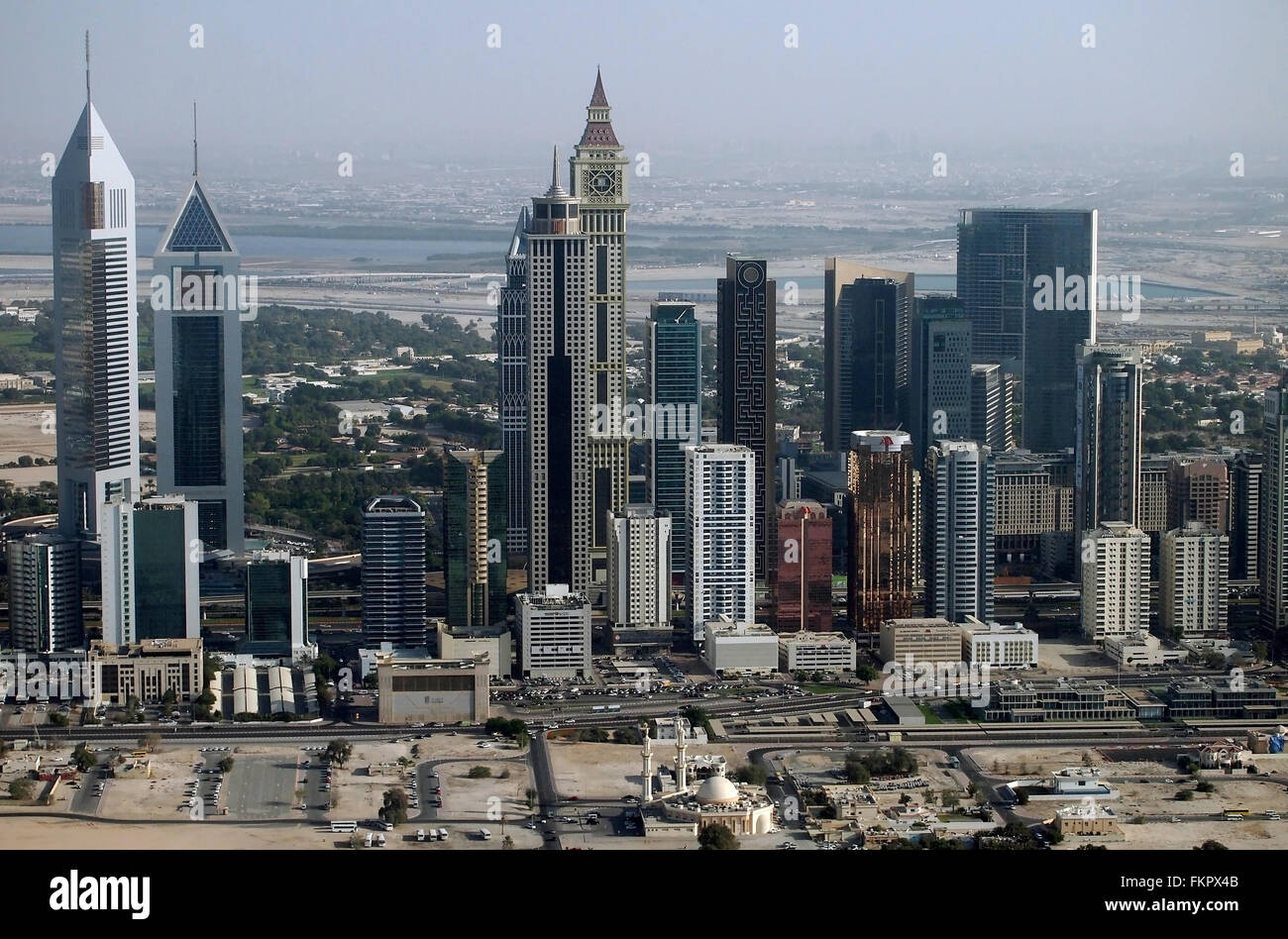 Vistas aéreas del distrito financiero de Dubai en Dubai, Emiratos Árabes Unidos. Foto de stock