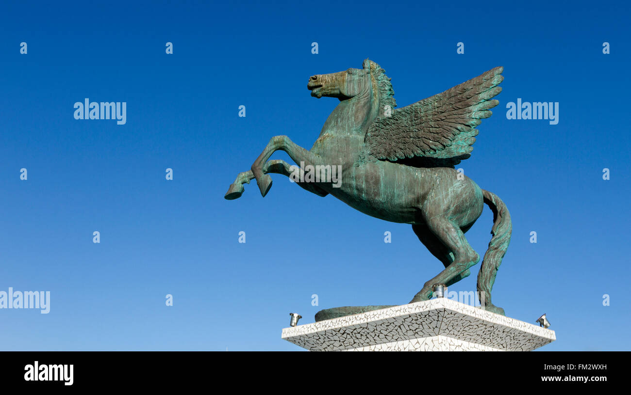 Pegaso, el caballo alado de héroe mitológico Bellerophontes, figura emblemática de la mitología griega. Foto de stock