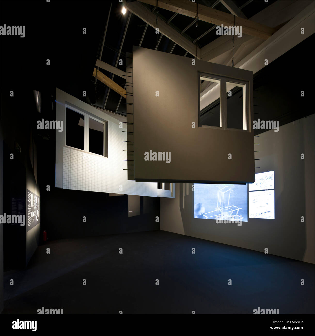 Una vista interior de la Bienal de Venecia 2014 - Pabellón Nacional Francesa. Foto de stock
