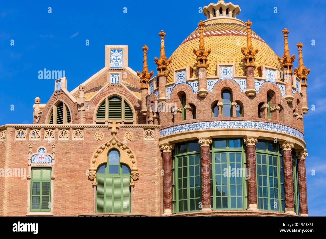 España, Cataluña, Barcelona, El Guinardó, Hospital de Sant Pau, diseñado en 1901 por el arquitecto catalán Lluis Doménech i Montaner, Sant Pau un sitio de Patrimonio Mundial de la UNESCO desde 1997, es la más grande de todo el mundo modernista Foto de stock