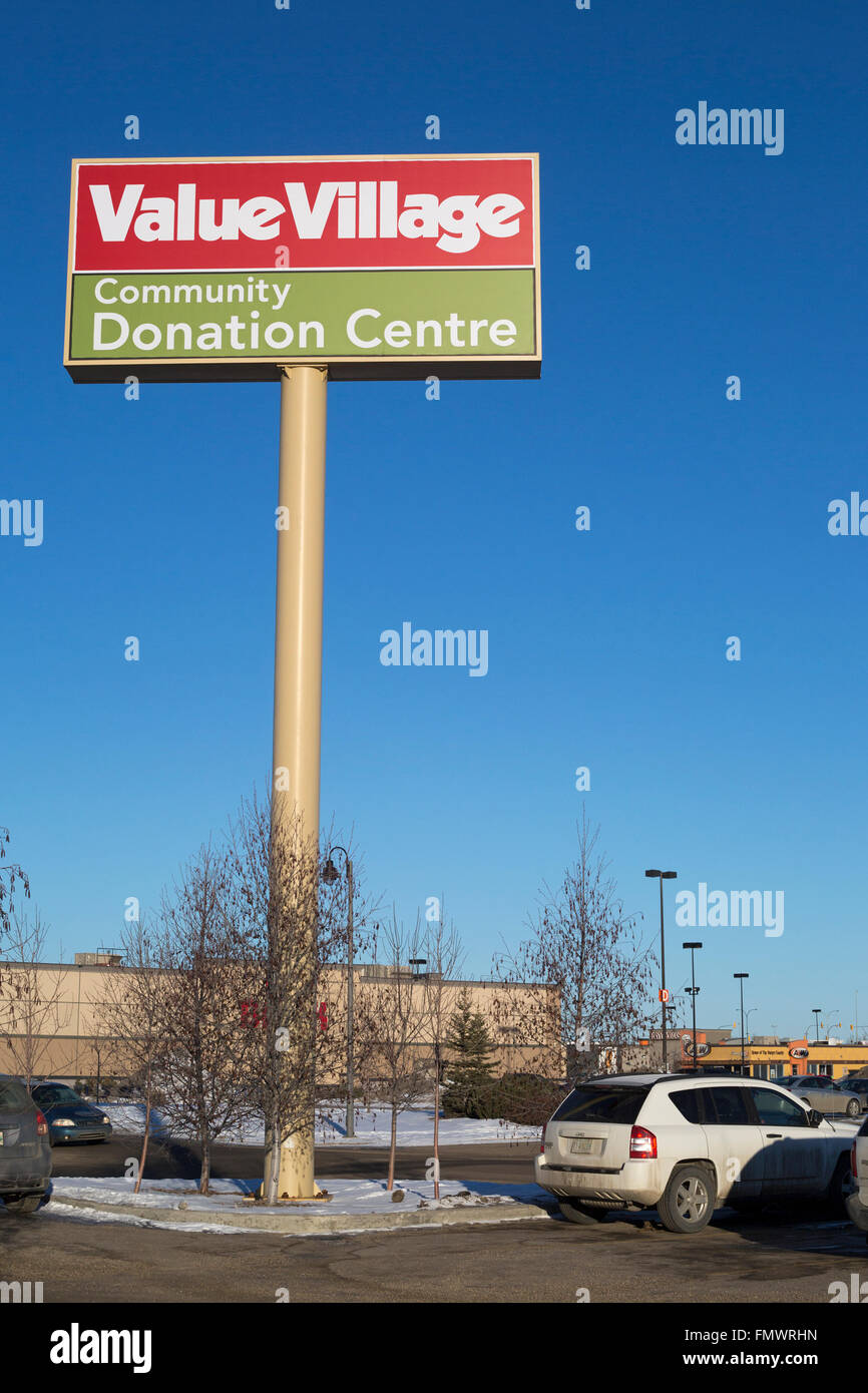 La comunidad de la aldea de valor centro de donación en la suburbana Shopping Mall Foto de stock