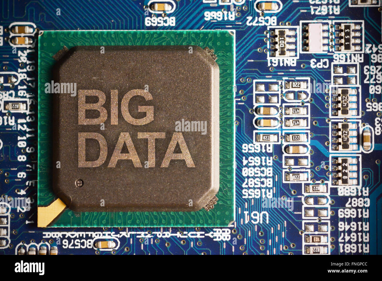Concepto de datos grande con la placa base del ordenador cerca de macro Foto de stock