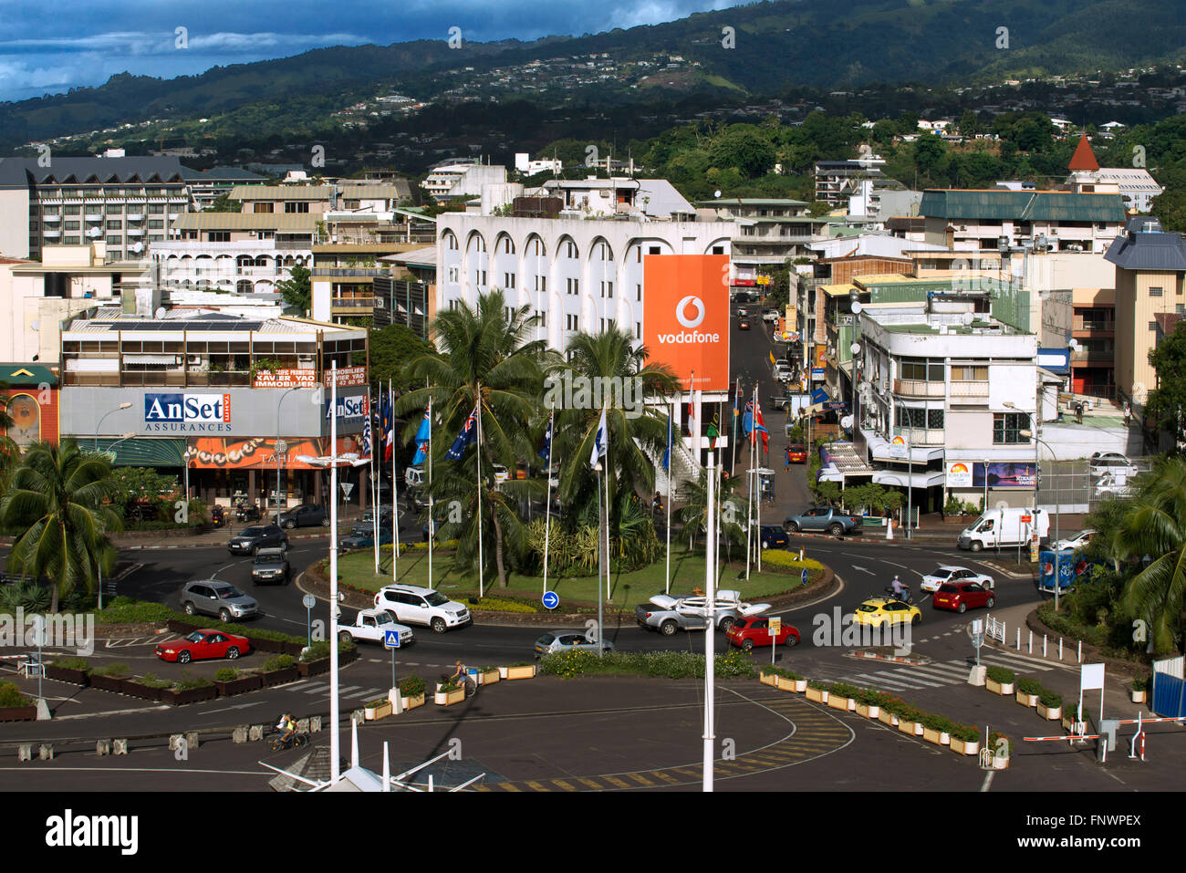 Descripción general de la ciudad de Papeete. Tahití, Polinesia Francesa, el puerto de Papeete, Tahití Nui, Islas Sociedad, Polinesia Francesa, al sur de Paci Foto de stock