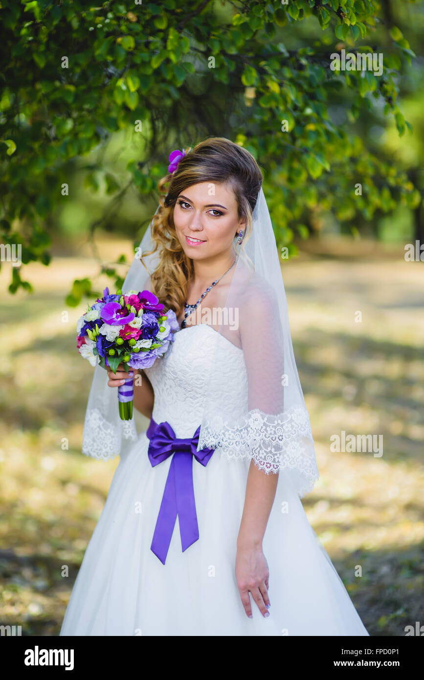 Vestido novia 2024 morado