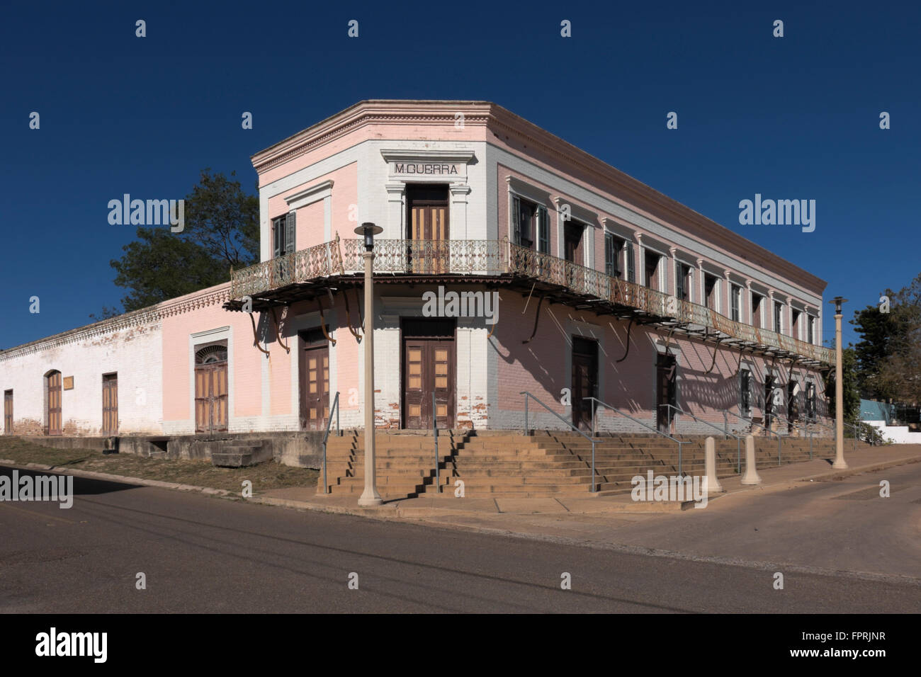 La M. Guerra edificio en el centro histórico de Roma, Texas. El