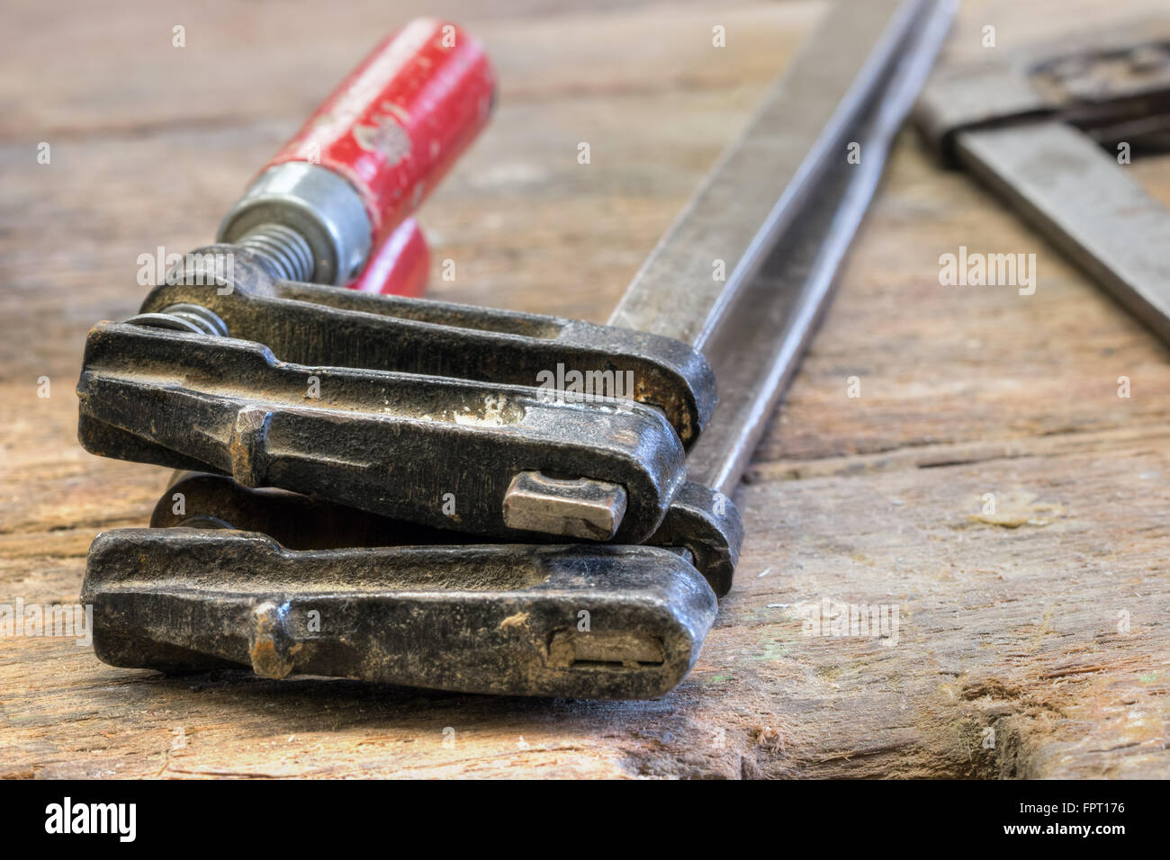 Herramientas de sujeción - herramientas de carpintería - Herramienta de sujeción Foto de stock
