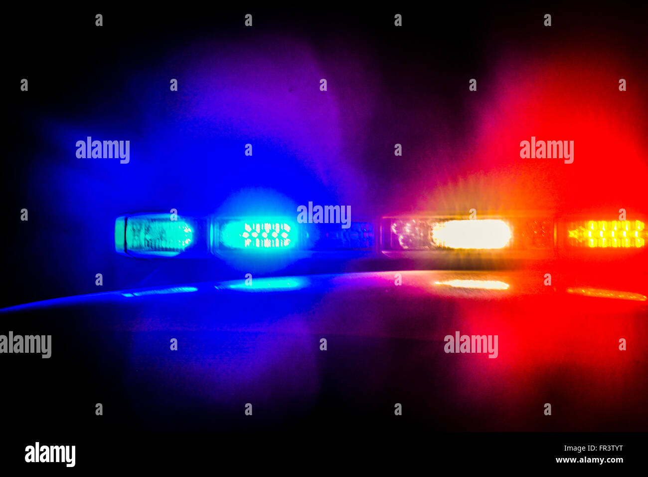 Luces intermitentes de la policía e imágenes de alta resolución - Alamy