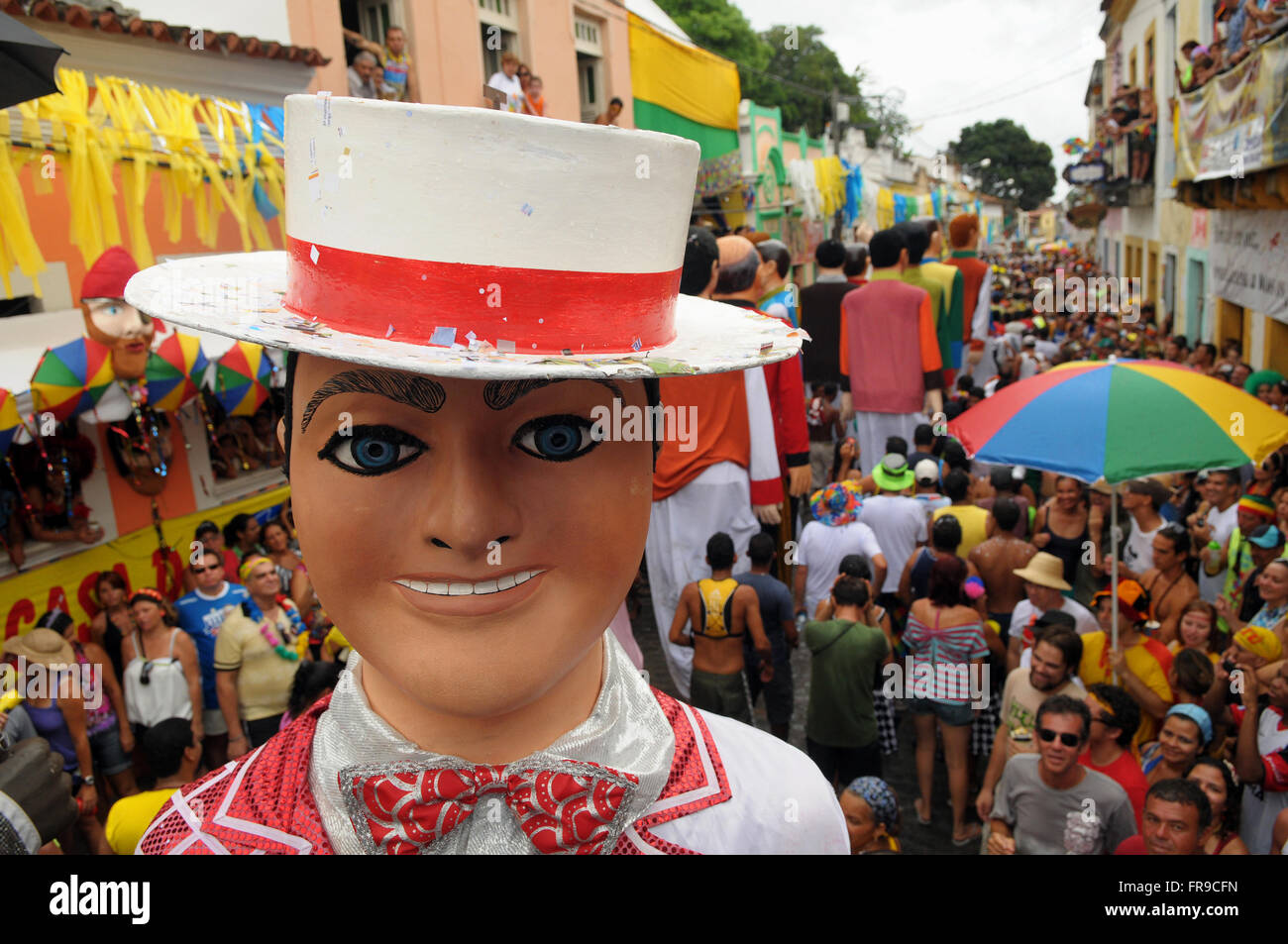Carnaval de Olinda - Reunión de muñecos gigantes - Doll chico de la tarde,  en Rua do Amparo Fotografía de stock - Alamy