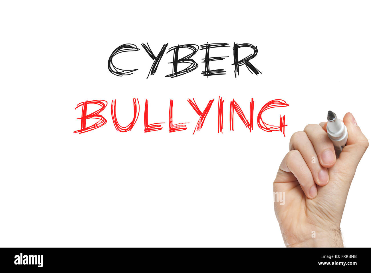 Escritura a mano cyber bullying en una pizarra blanca Foto de stock