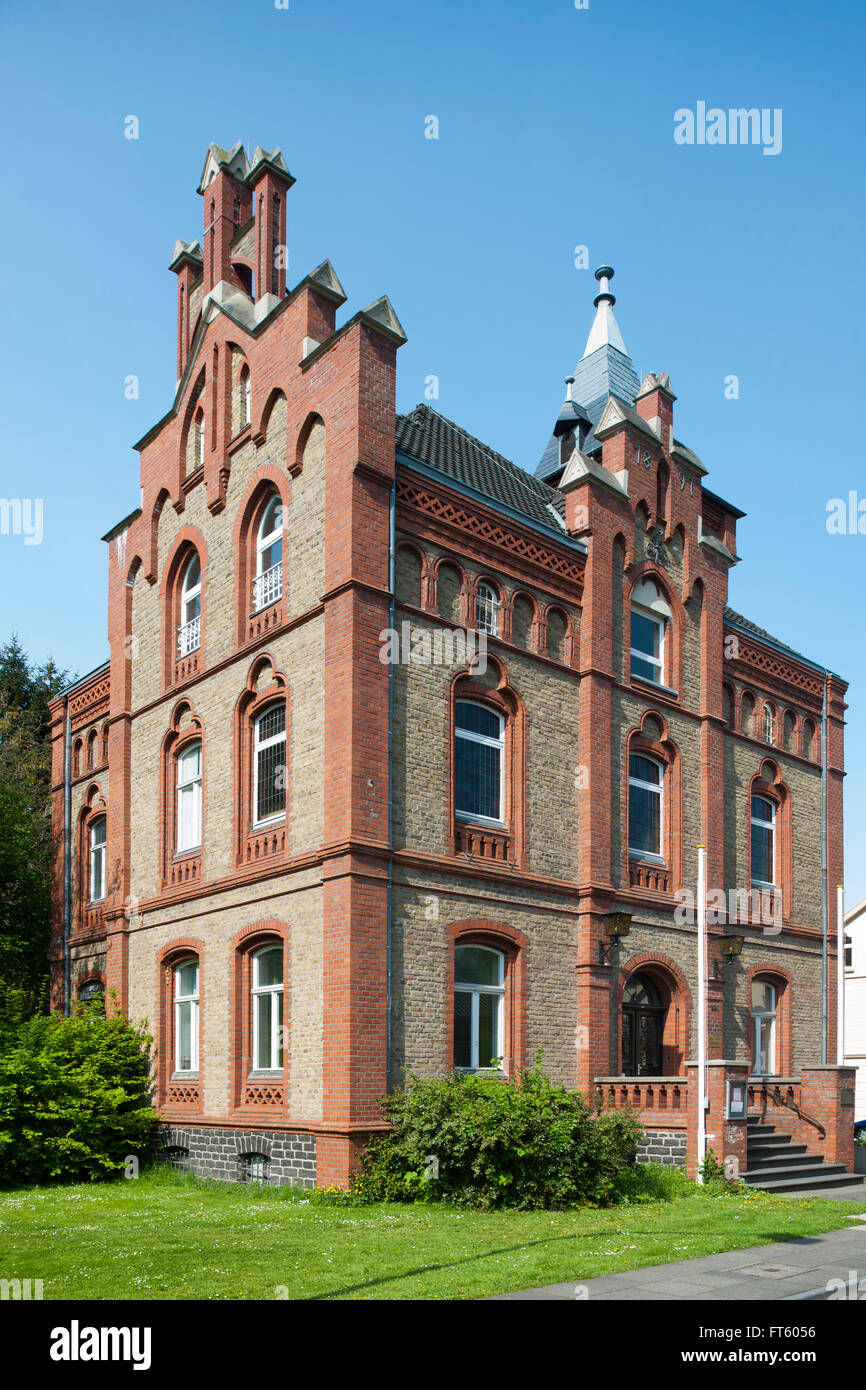 Deutschland, Nordrhein-Westfalen, Bonn, Bonn-Beuel, Haus in der  Königswinterer Strasse en Oberkassel Fotografía de stock - Alamy