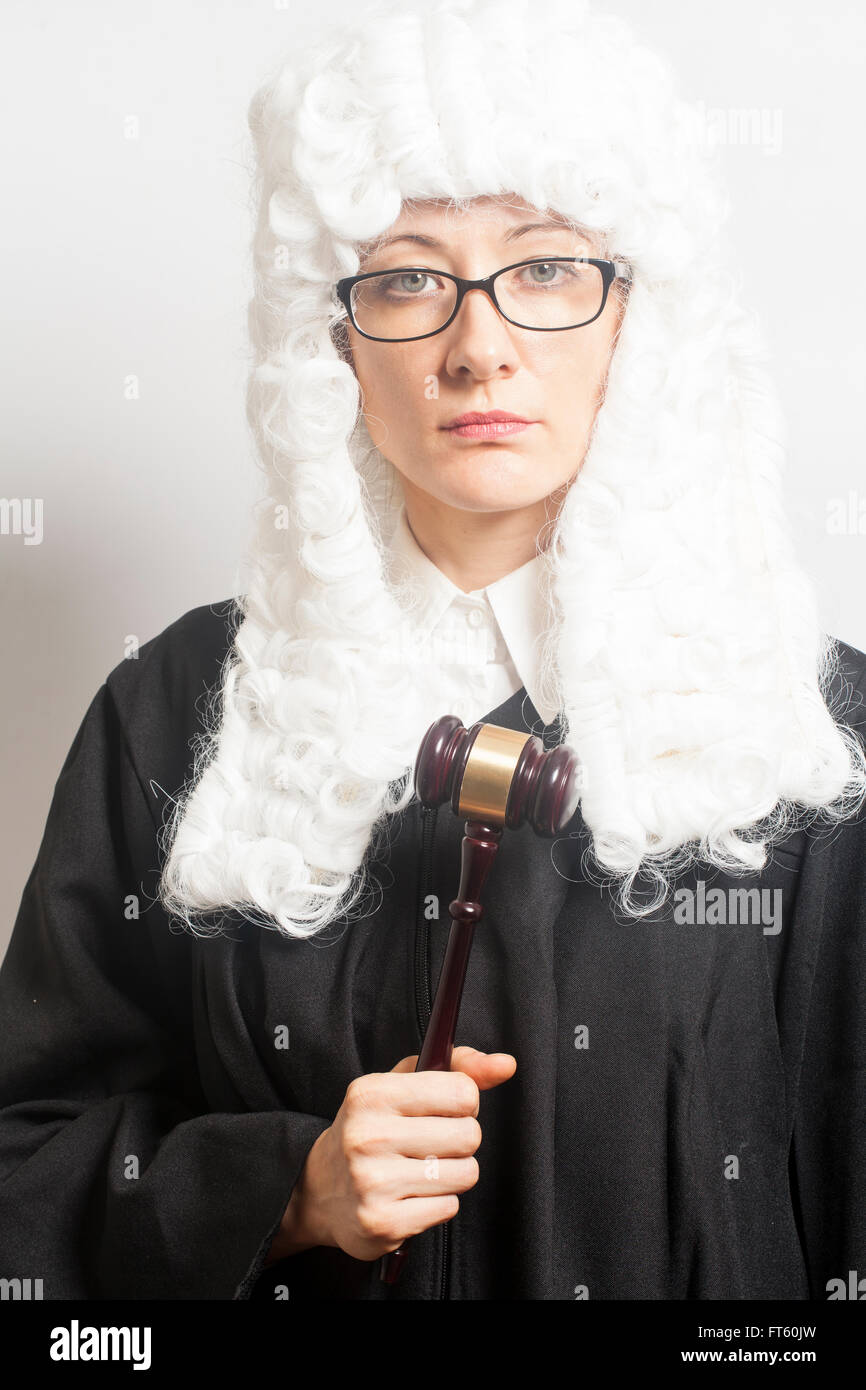 Peluca de juez fotografías e imágenes de alta resolución - Alamy