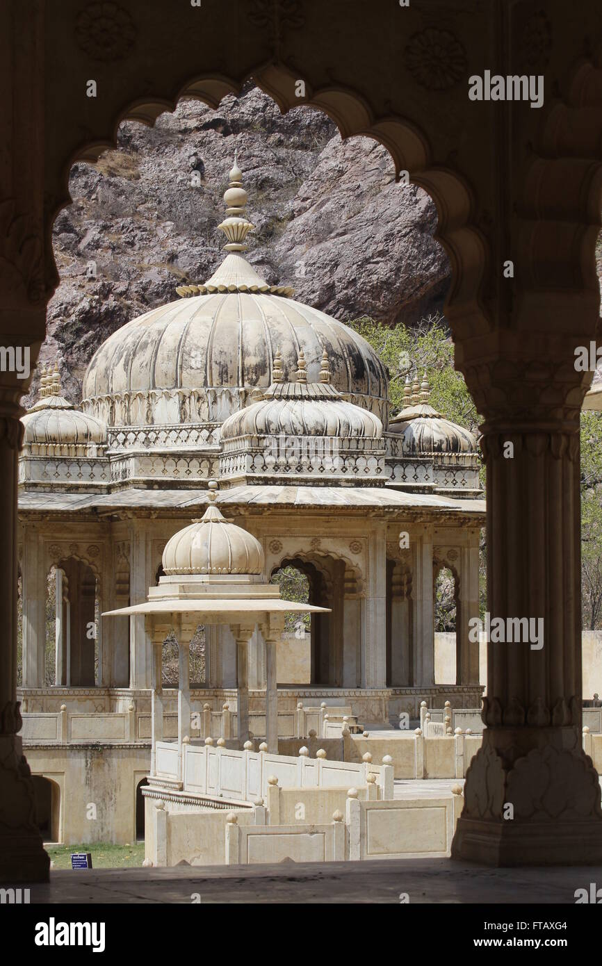 Ki Gaitore Chhatriyan, Jaipur, Rajasthan, India. El cenotafio de los maharajáes de Jaipur. Foto de stock