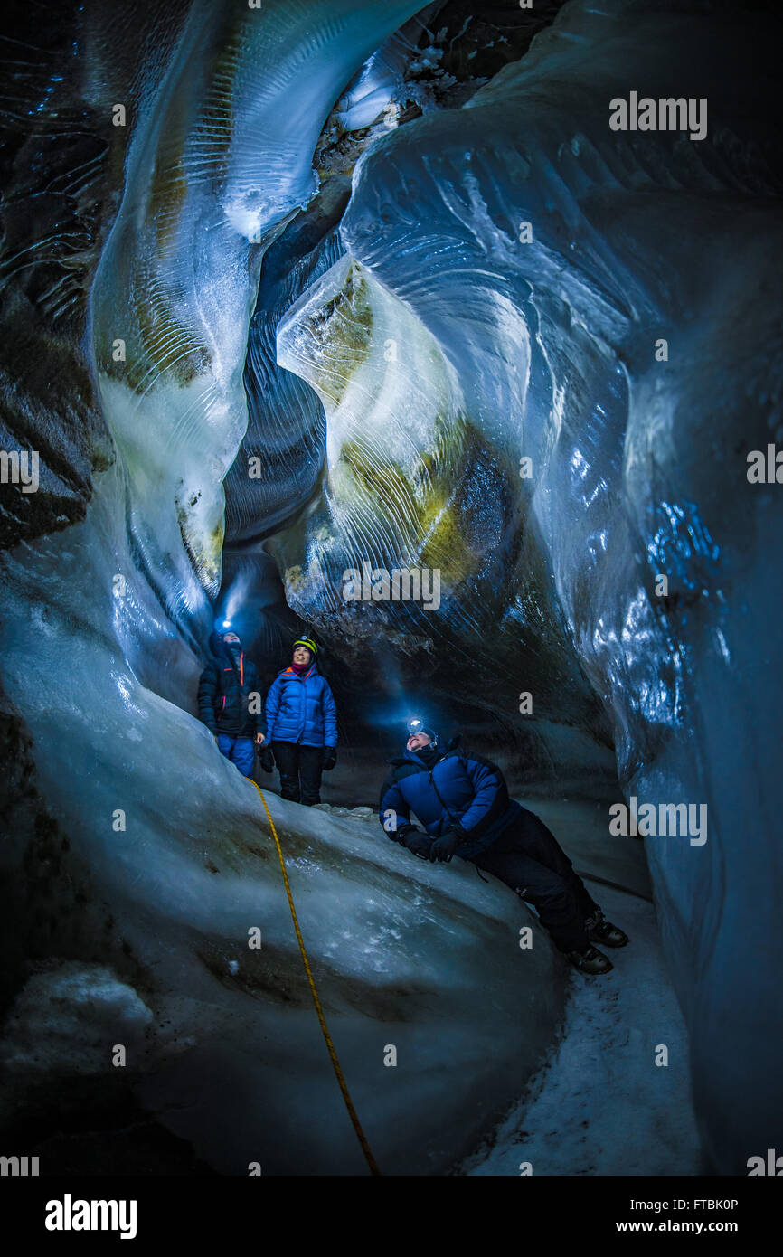 La cueva de hielo Larsbreen, Spitsbergen, Svalbard Foto de stock