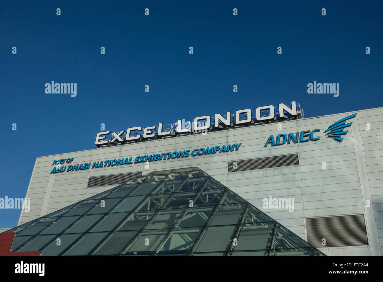 El centro de exposiciones ExCel London Docklands Foto de stock