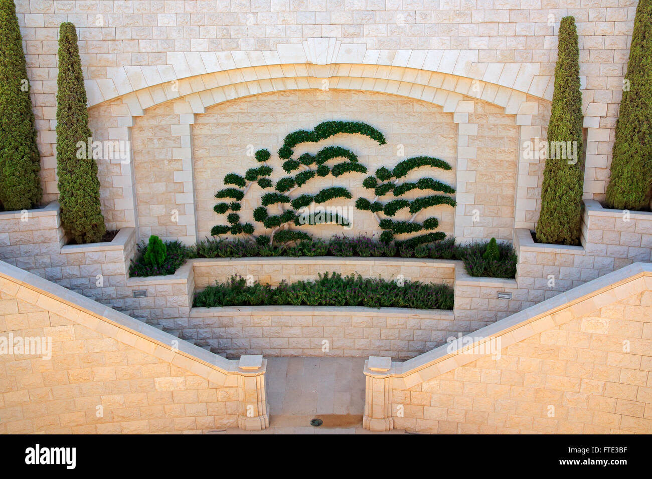 Jardines Bahai, también conocidos como los Jardines Colgantes de Haifa, Israel Foto de stock
