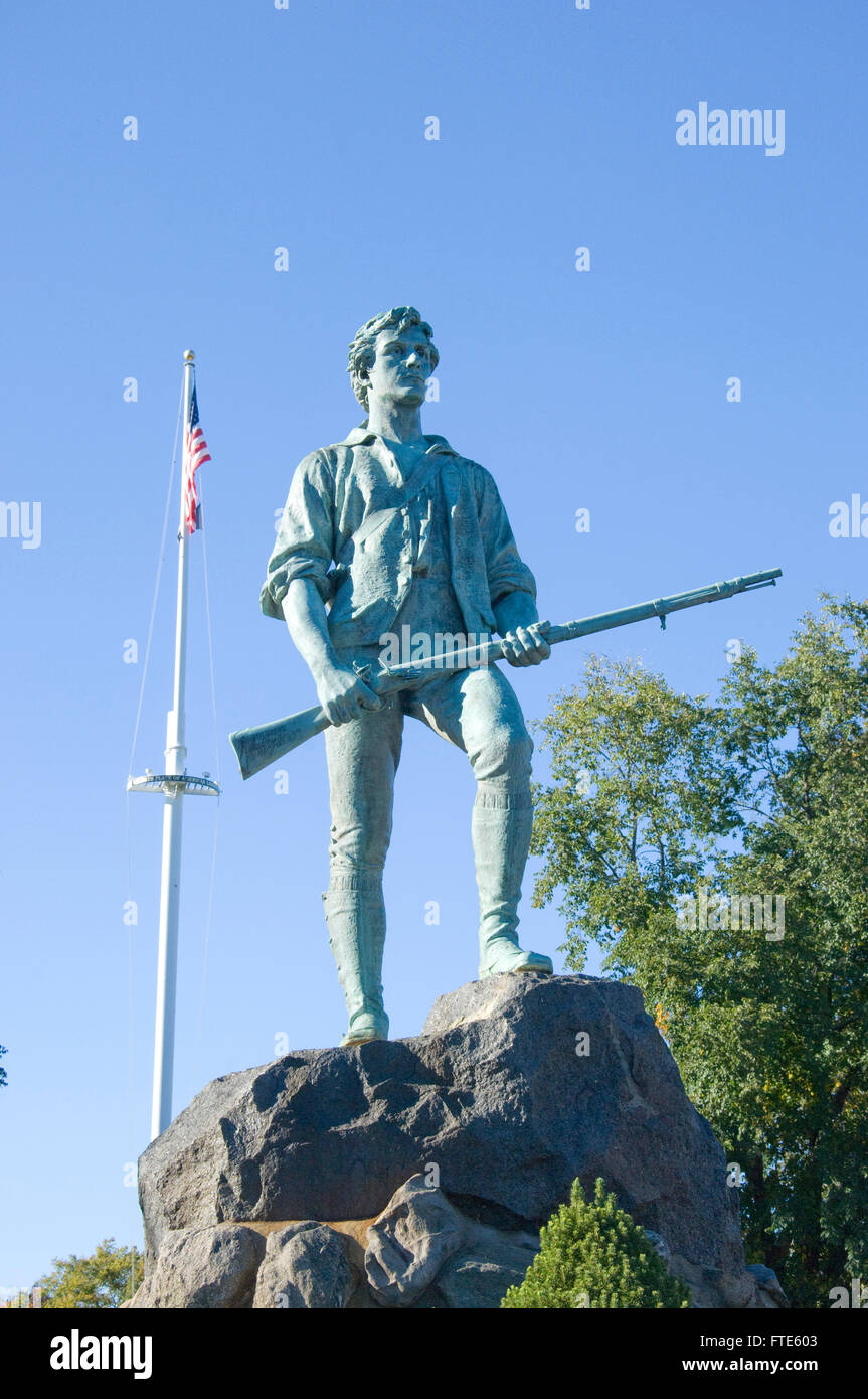 Estatua del capitán John Parker en la fuente conmemorativa de Hayes en Lexington, Massachusetts común por Henry Hudson Kitson Foto de stock