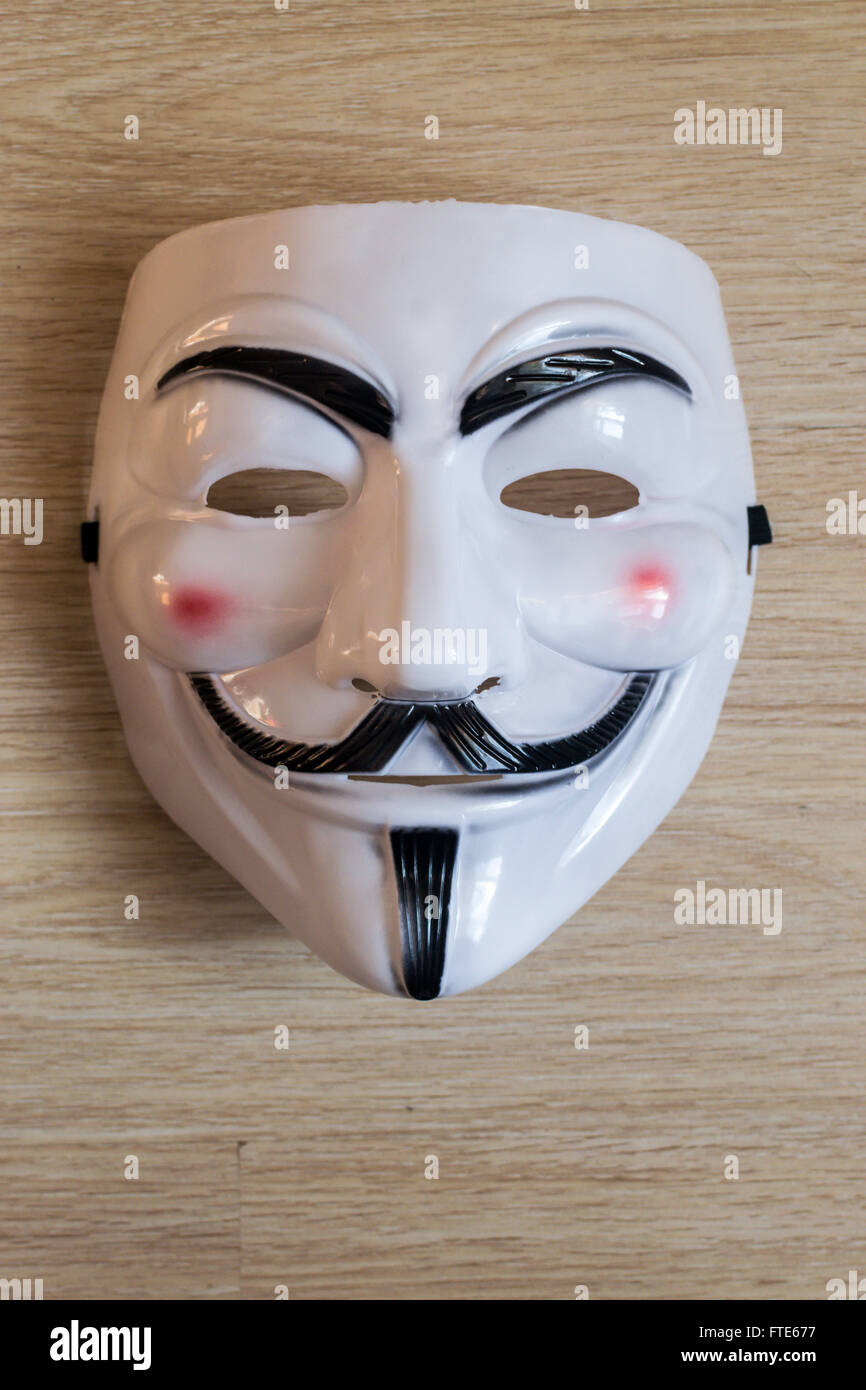 UFA, Rusia el 22 de febrero de 2016 - La máscara de Guy Fawkes ve en la película V de Vendetta es visto como un símbolo de la desobediencia civil Foto de stock
