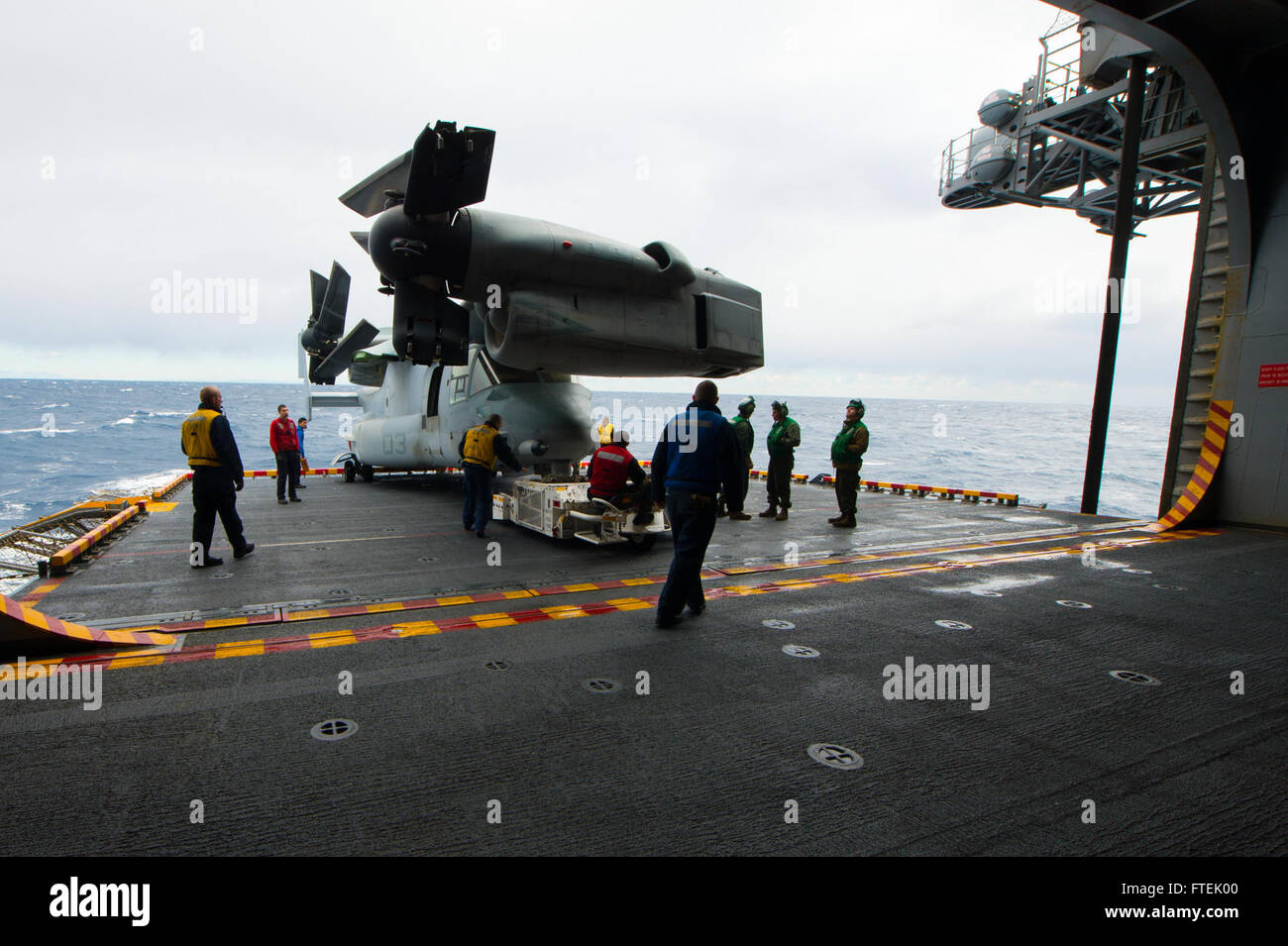 Ships hangar fotografías e imágenes de alta resolución - Alamy
