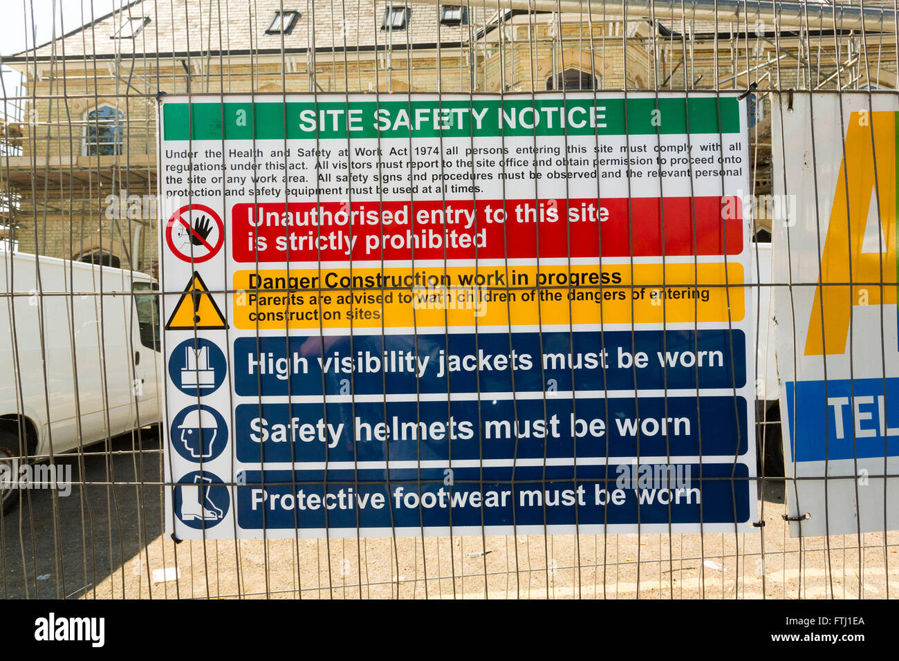 Señal de seguridad y salud en obras de construcción UK Foto de stock