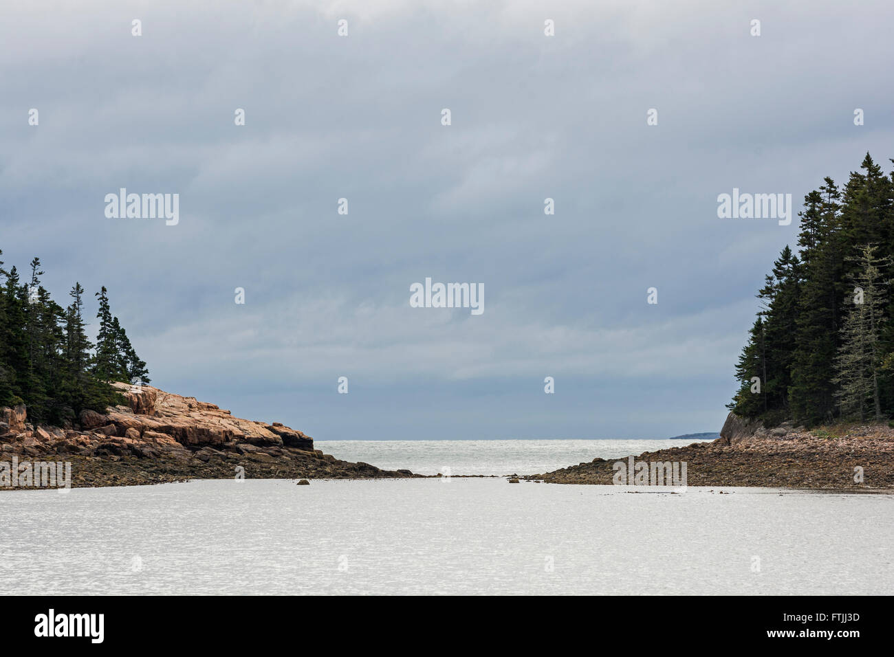 Océano Atlántico en el Parque Nacional de Acadia, Maine. Foto de stock